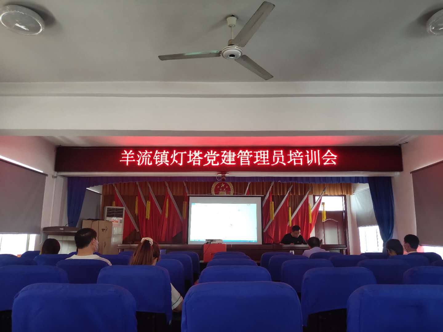山東興源機械有限公司官網(wǎng)|起重機|行車|山東興源機械|單梁起重機|電動葫蘆|起重配件|m.lufn.cn|xyqzj|xyqzj.com|興源起重機|興源|起重機行車|起重設備|起重機械